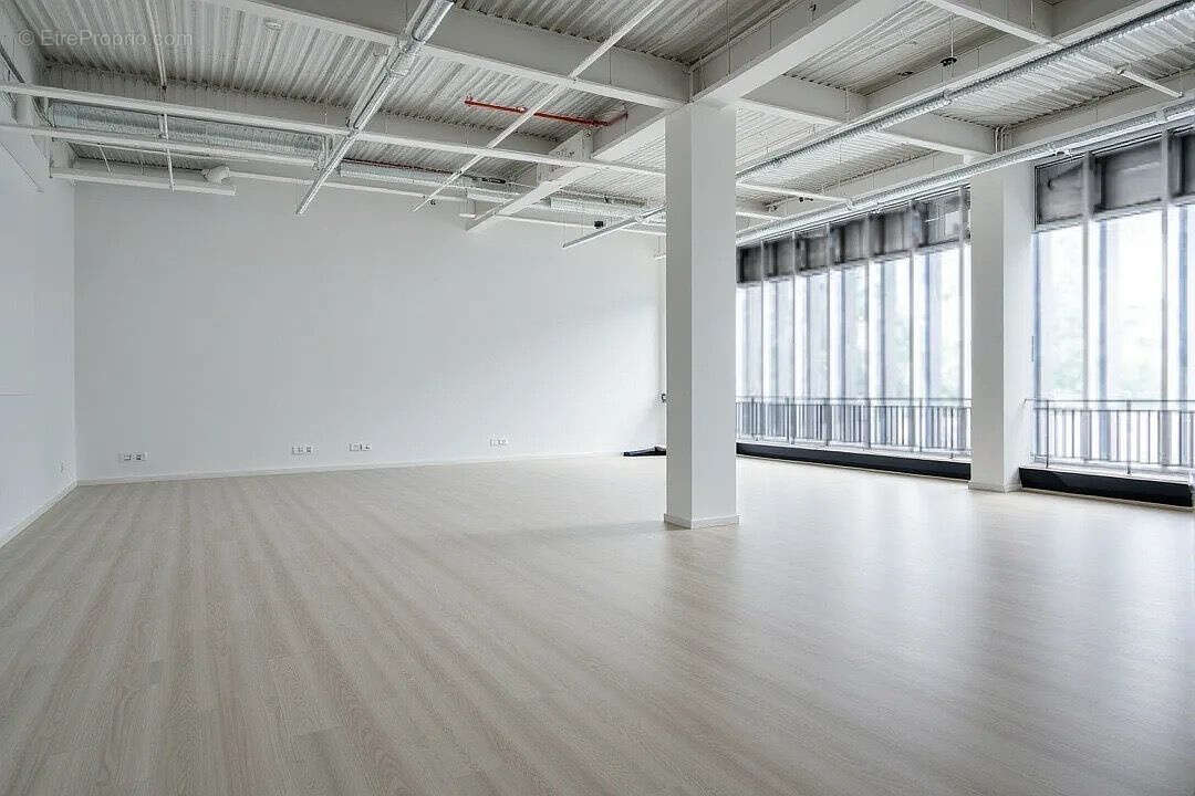 Commerce à MARSEILLE-8E