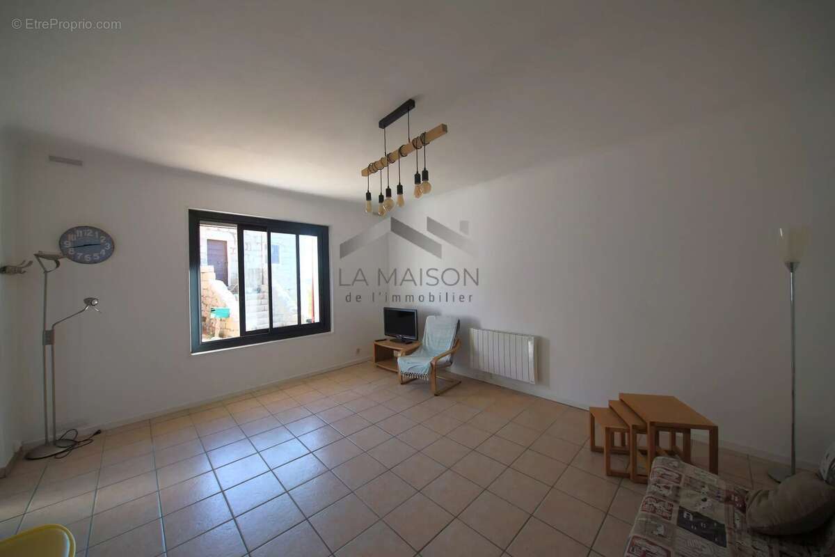 Appartement T1 centre village - photo 5