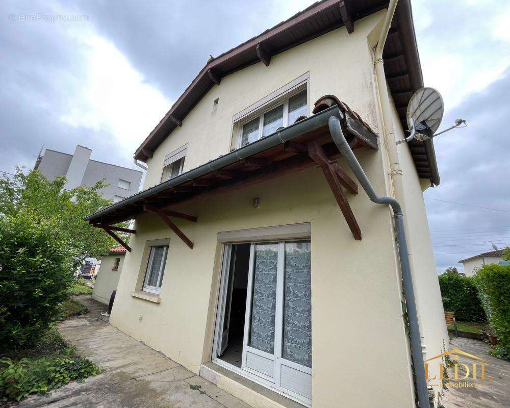 Maison de ville avec garage - photo 3
