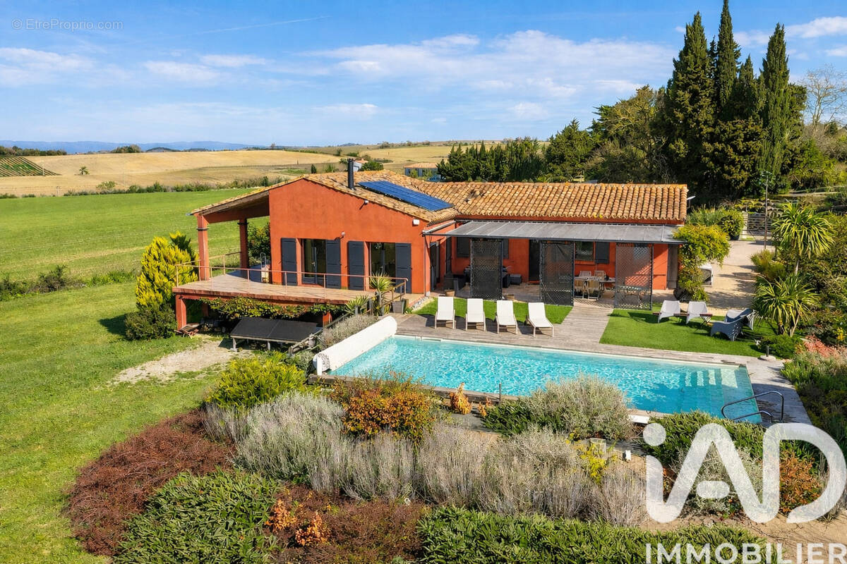 Photo 1 - Maison à MONTREAL