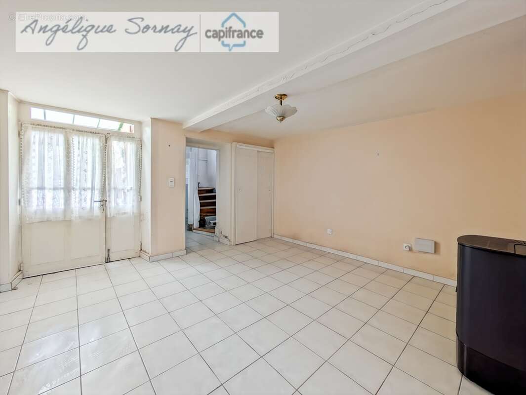 Maison à vendre 5 pièces SELLIERES (39) - photo 4