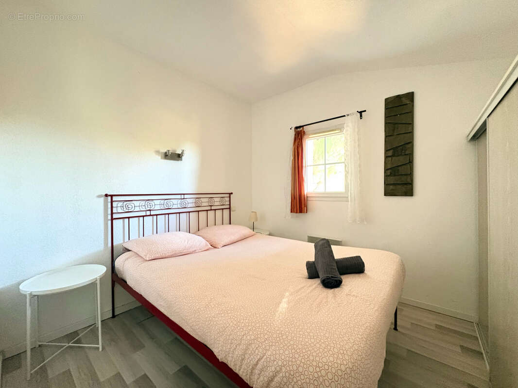 Appartement à GALLARGUES-LE-MONTUEUX