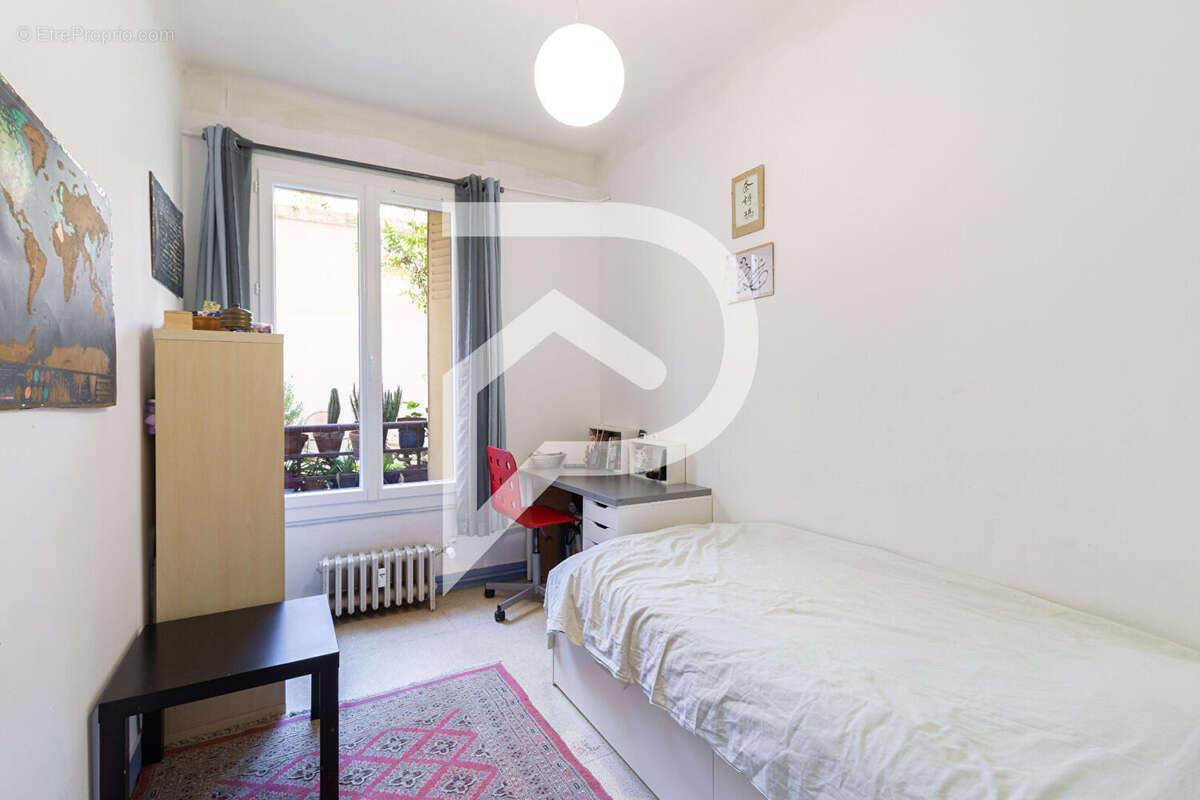 Appartement à MARSEILLE-5E