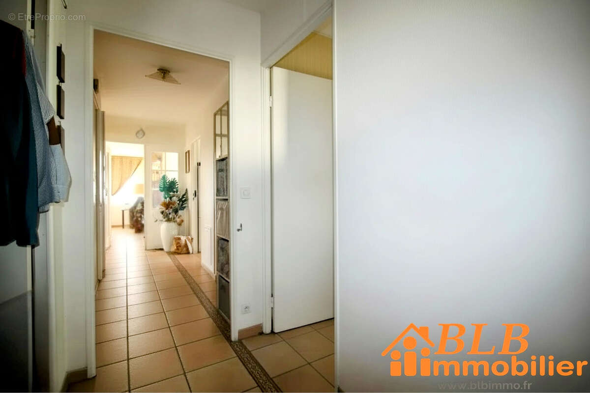 Appartement à MONTIGNY-LE-BRETONNEUX