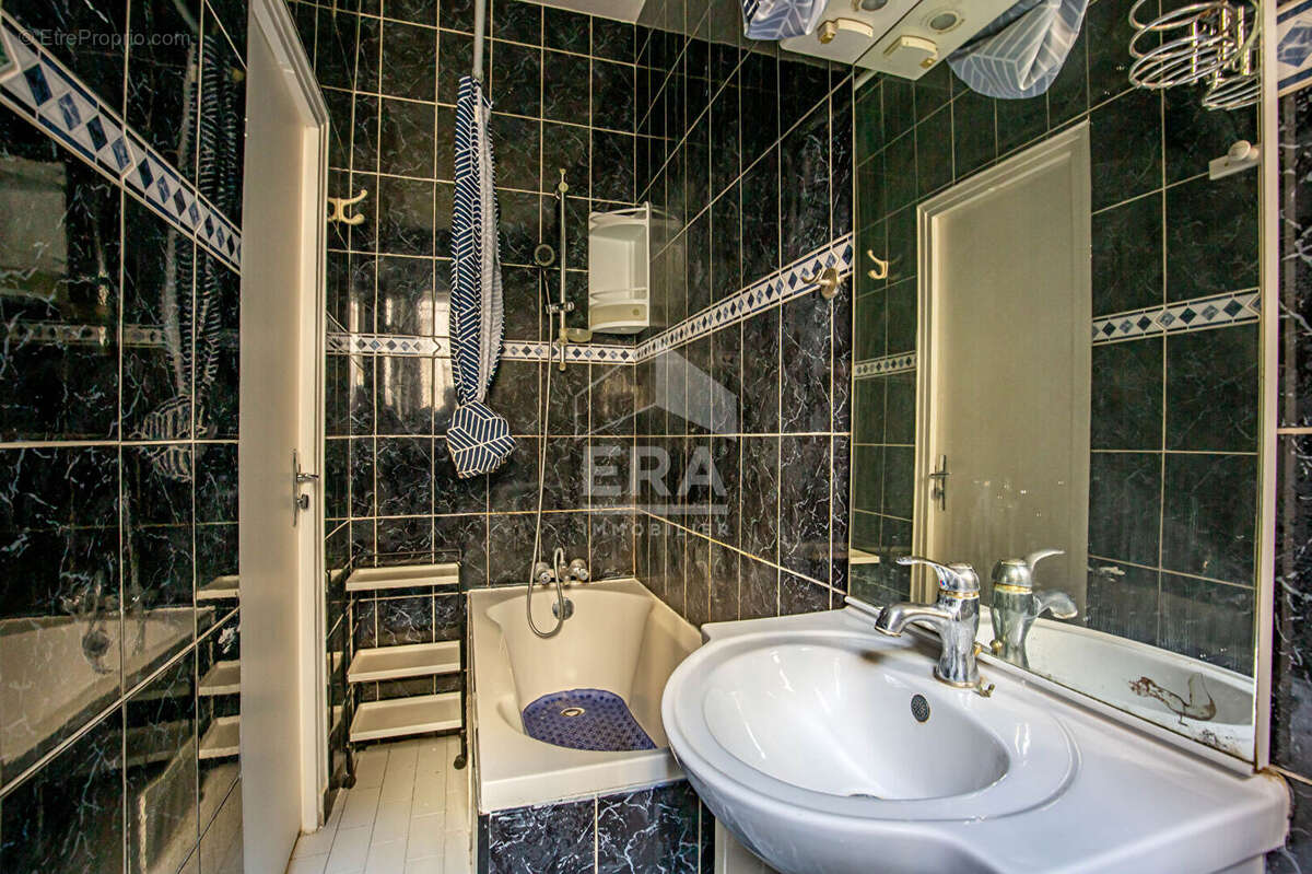 Appartement à PARIS-12E