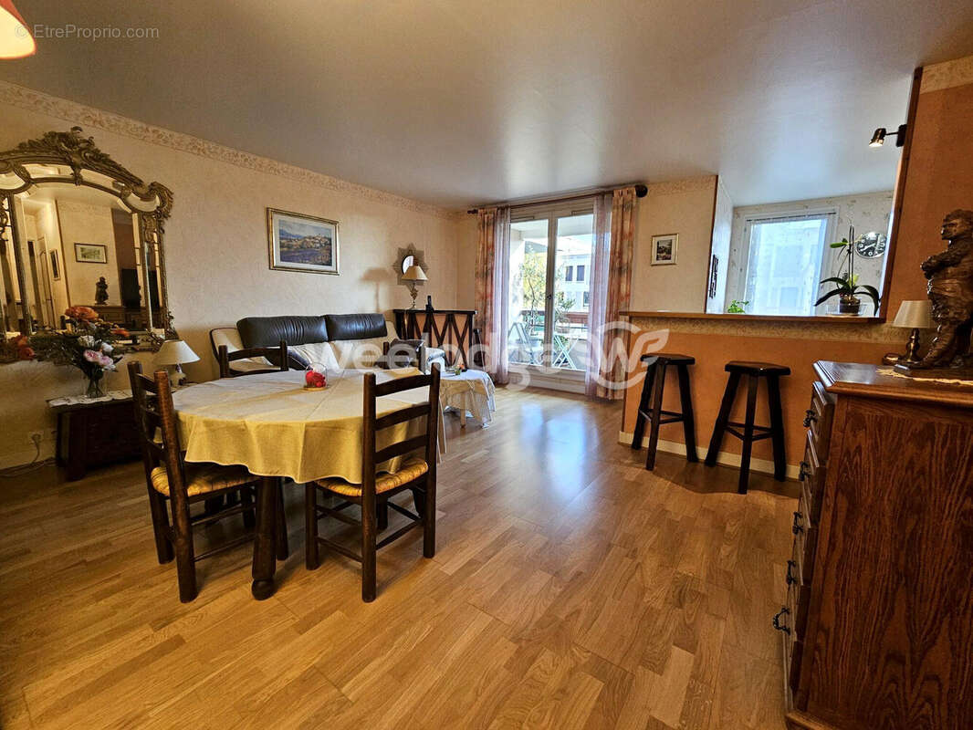 Appartement à ERAGNY