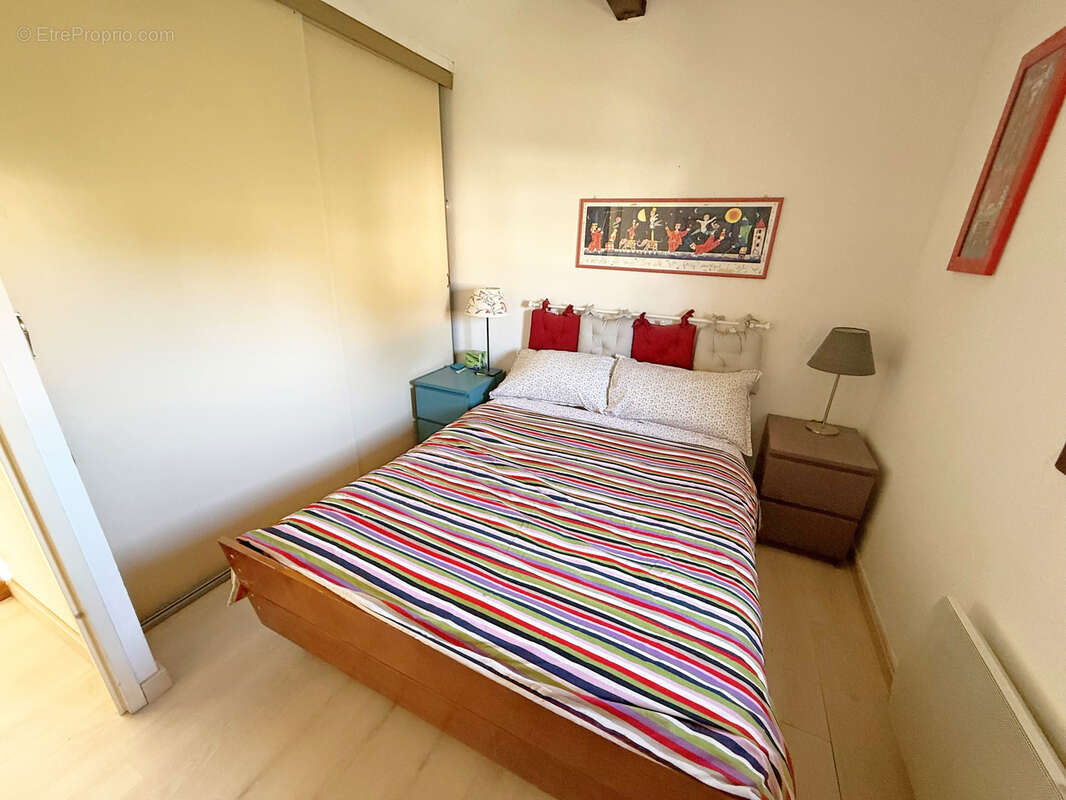 Appartement à ROQUEBRUNE-SUR-ARGENS