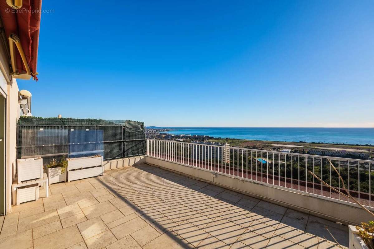 Appartement à CAGNES-SUR-MER