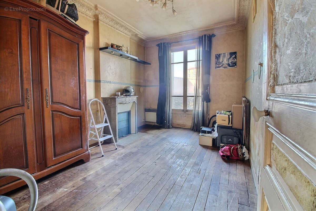 Appartement à COLOMBES