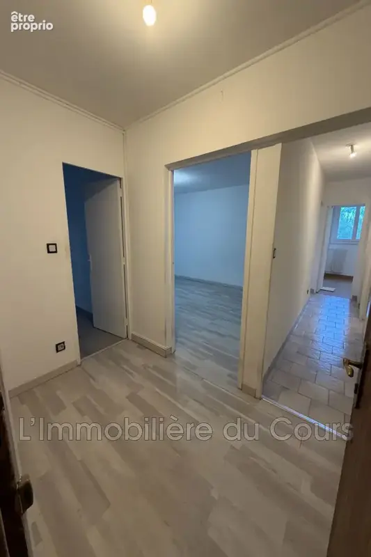 Appartement 73 m² à Martigues  - photo 8