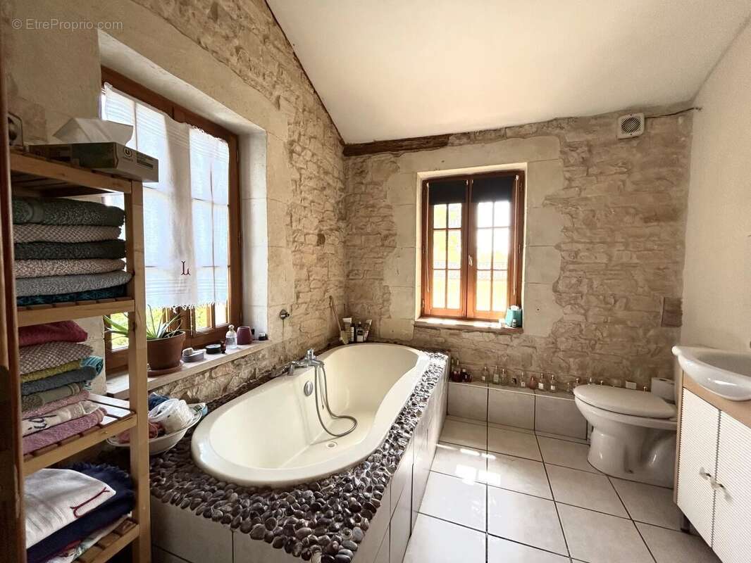 Maison à SAUZE-VAUSSAIS