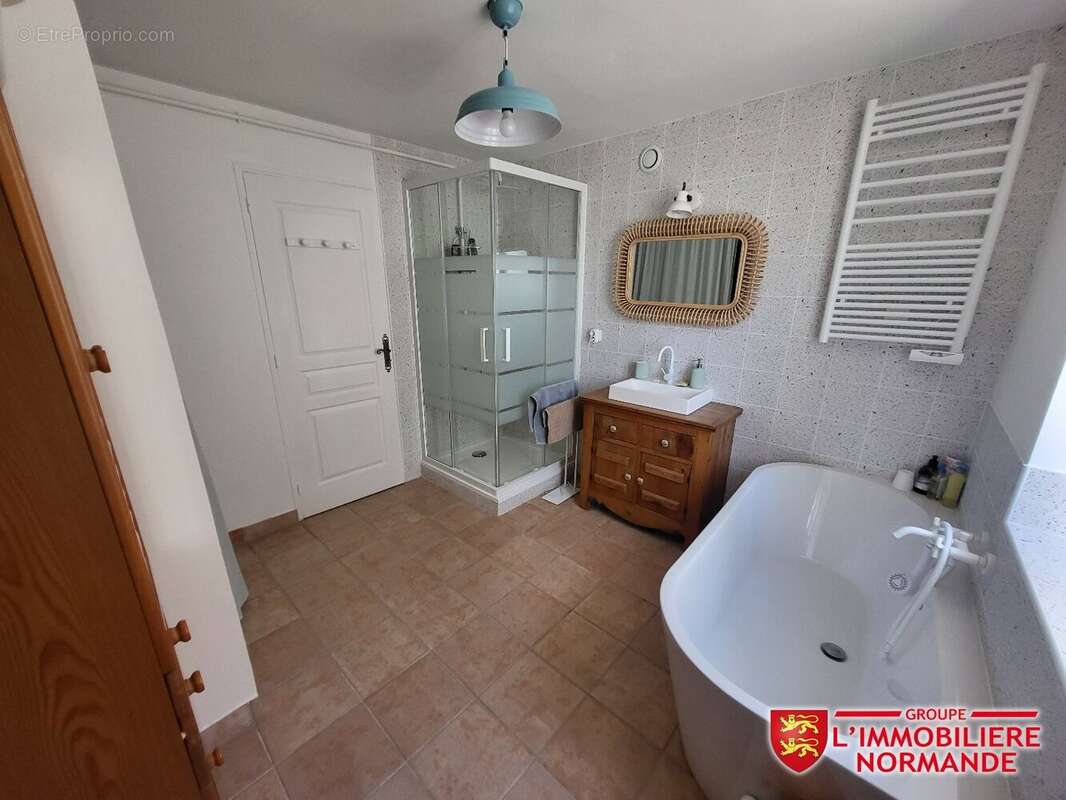 Maison à LIMETZ-VILLEZ