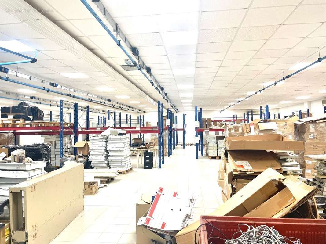 Commerce à CORDEMAIS