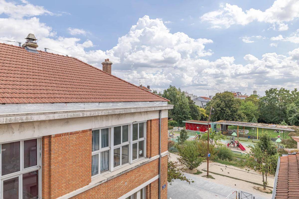 Appartement à LES LILAS