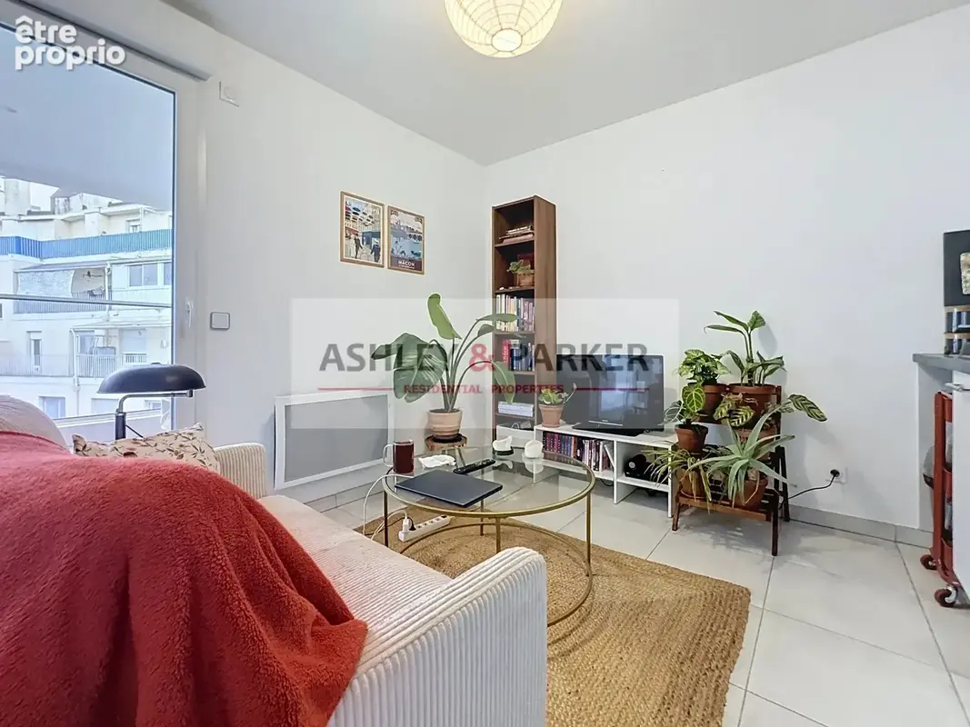 Appartement 1 pièce 30 m² à vendre à Nice (06300) - photo 1