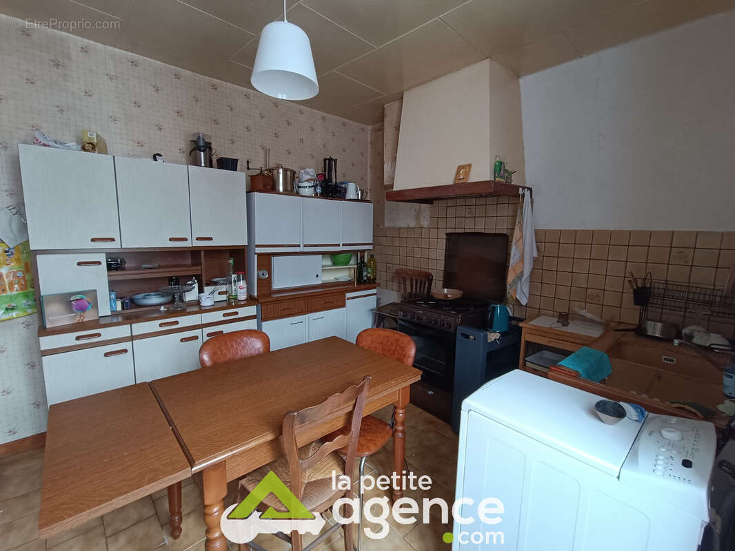 Maison à GROISES