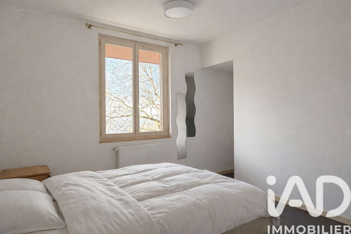 Photo 8 - Appartement à PUGNY-CHATENOD
