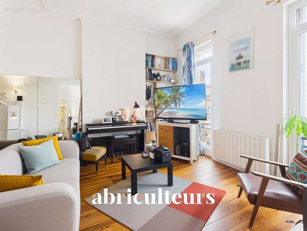 Appartement à MARSEILLE-5E