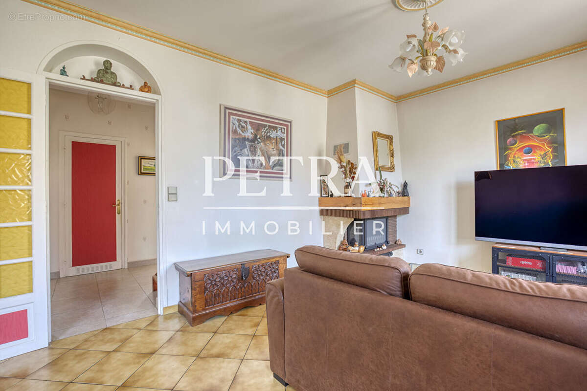 Maison à L'HAY-LES-ROSES