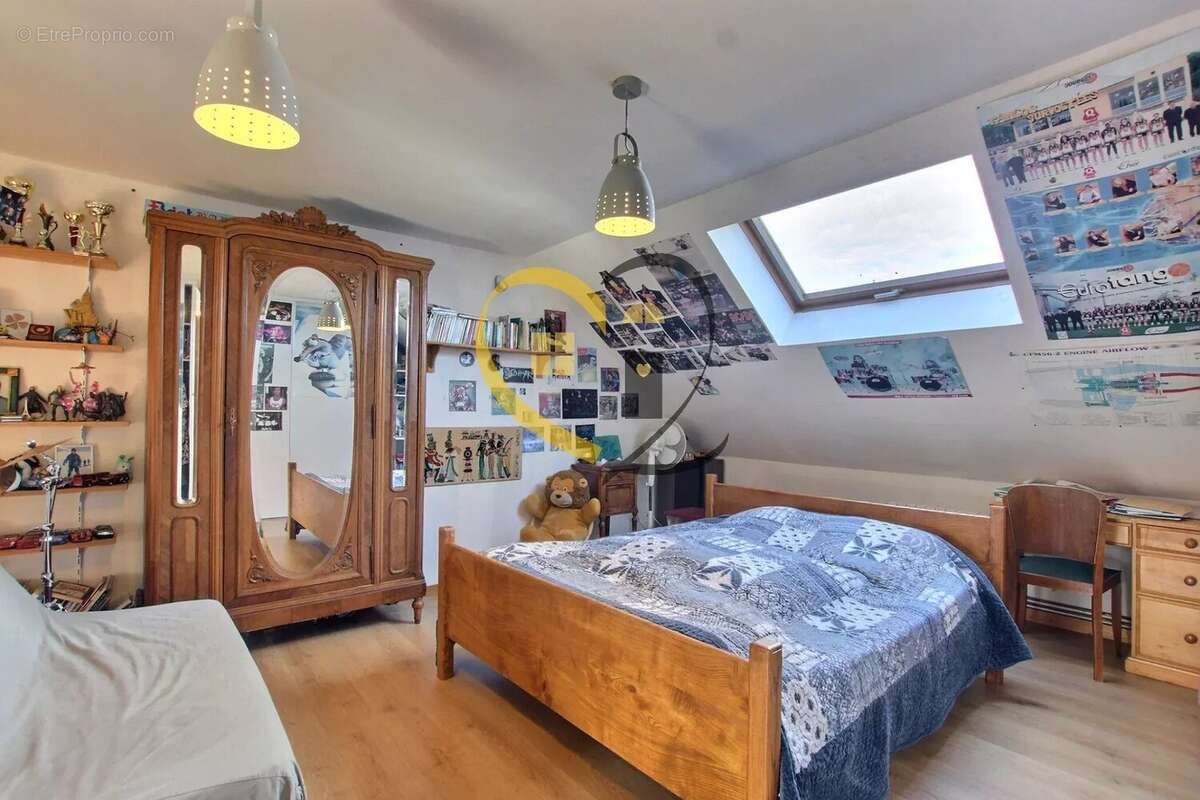 Maison à MEHUN-SUR-YEVRE