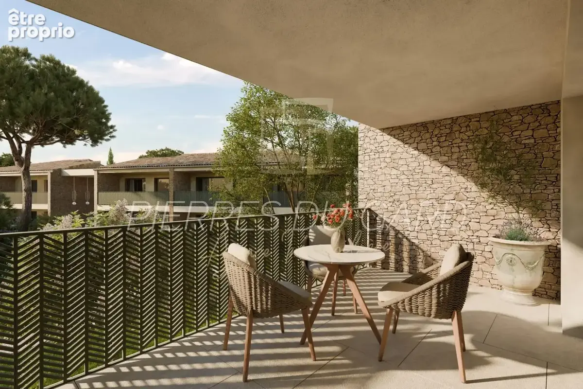 Appartement 48 m² à Uzes  - photo 4