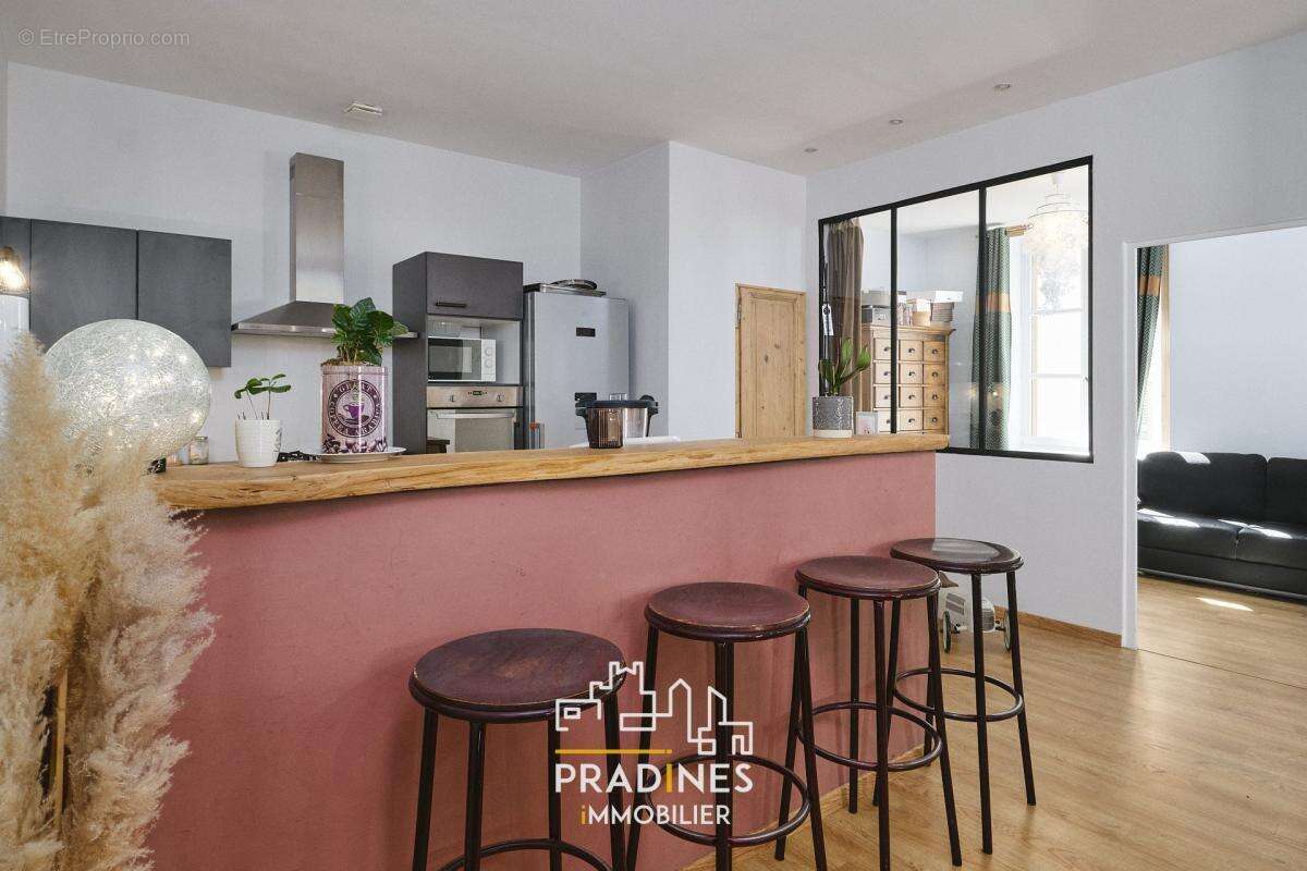 Appartement à MORNANT