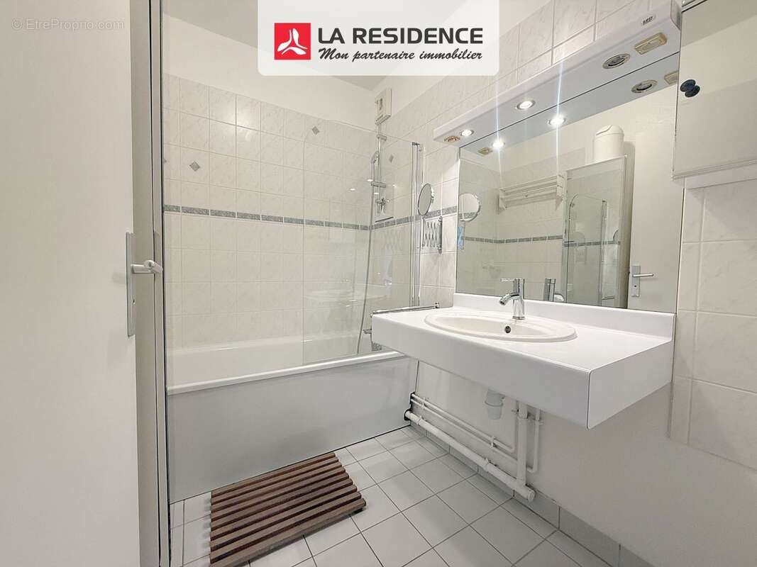 Appartement 70 m² à Velizy-Villacoublay  - photo 6