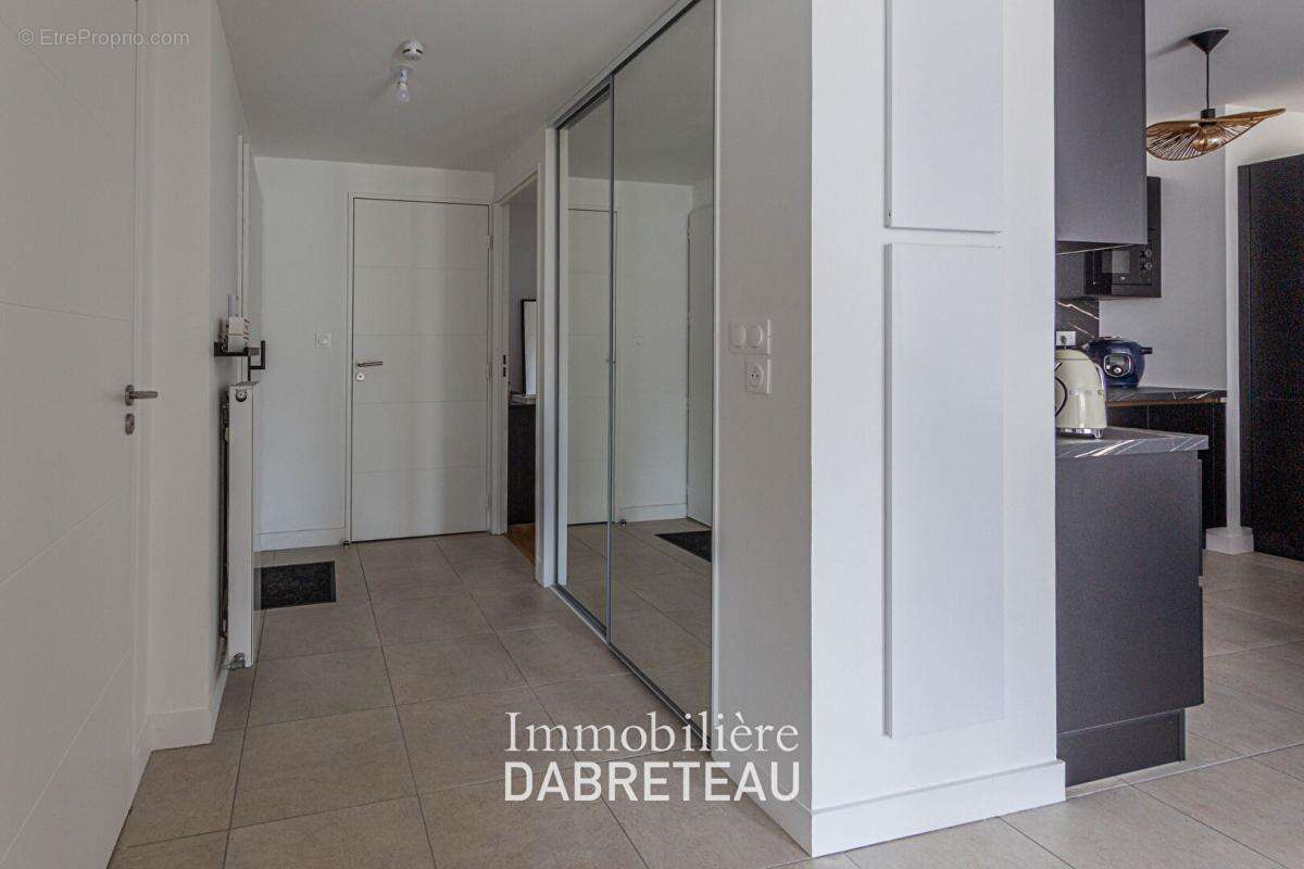 Appartement Brignais 3 pièce(s) 74.23 m2 - photo 7