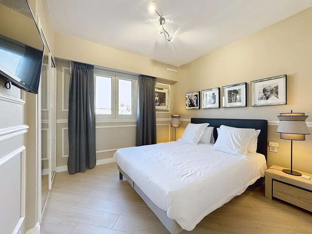 Appartement à VALLAURIS