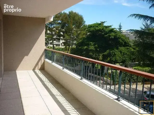 Avis aux investisseurs, beau 2 p 44 m2 avec terrasse de 16 m2 dans résidence récente - photo 11
