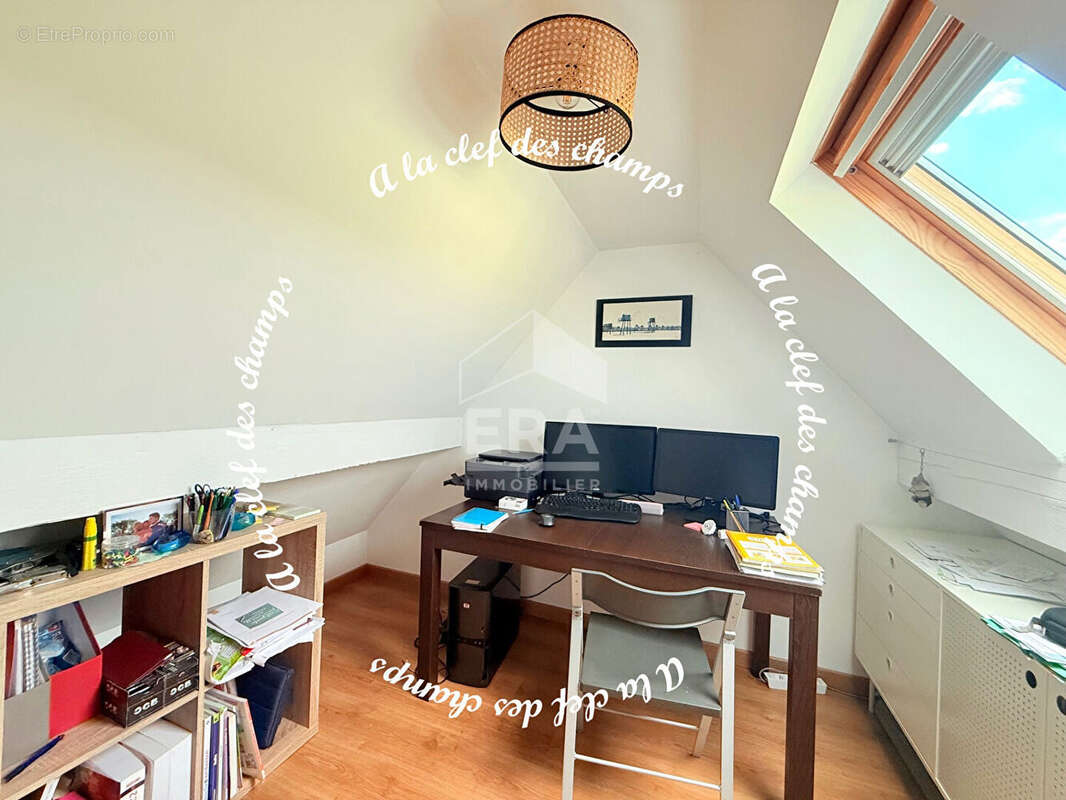 Appartement à BURES-SUR-YVETTE