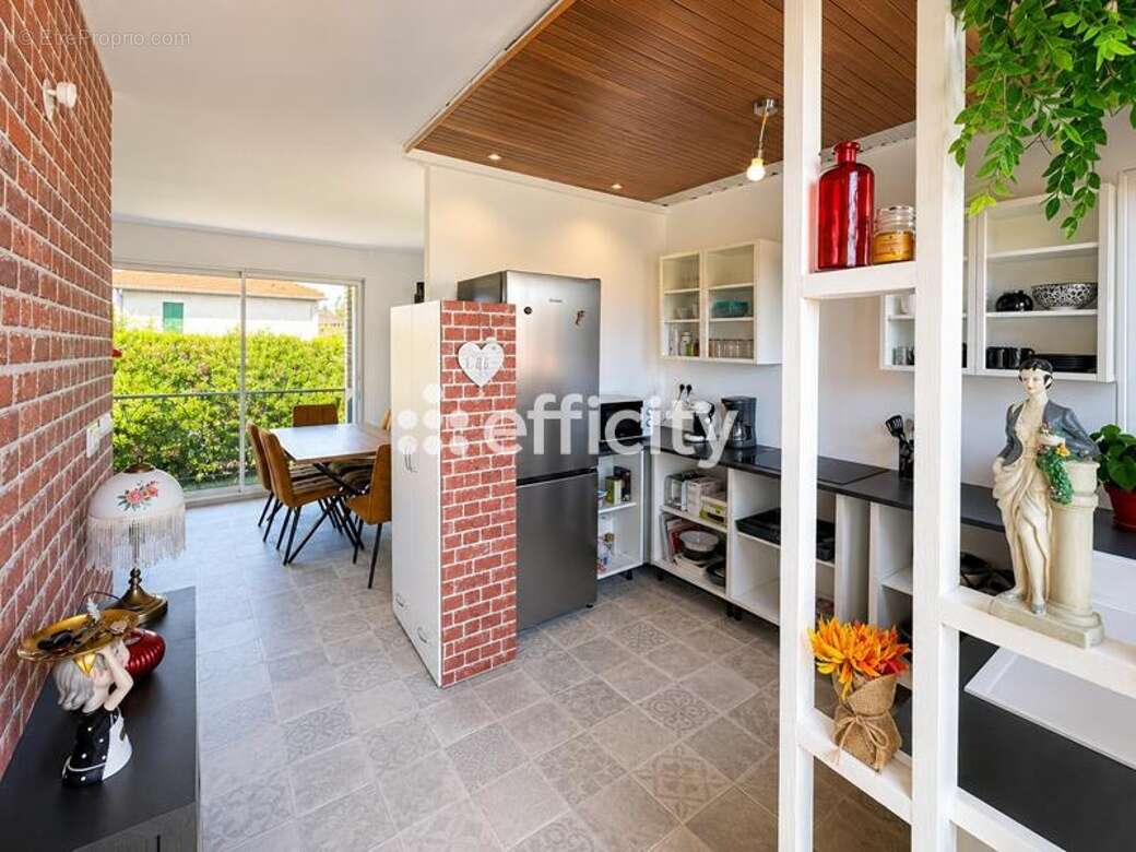 Maison 64 m² à Montelimar  - photo 5