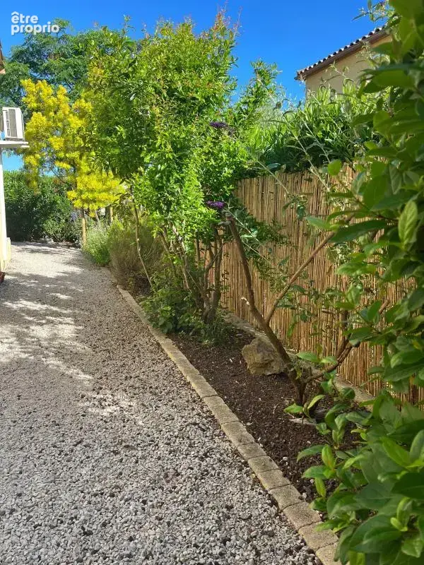 Villa plain-pied 4 pièces avec terrasse, jardin et garage - photo 16