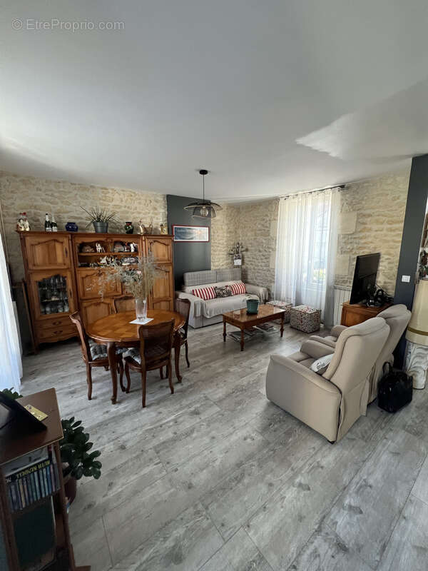 Maison à SAINT-JEAN-D&#039;ANGELY