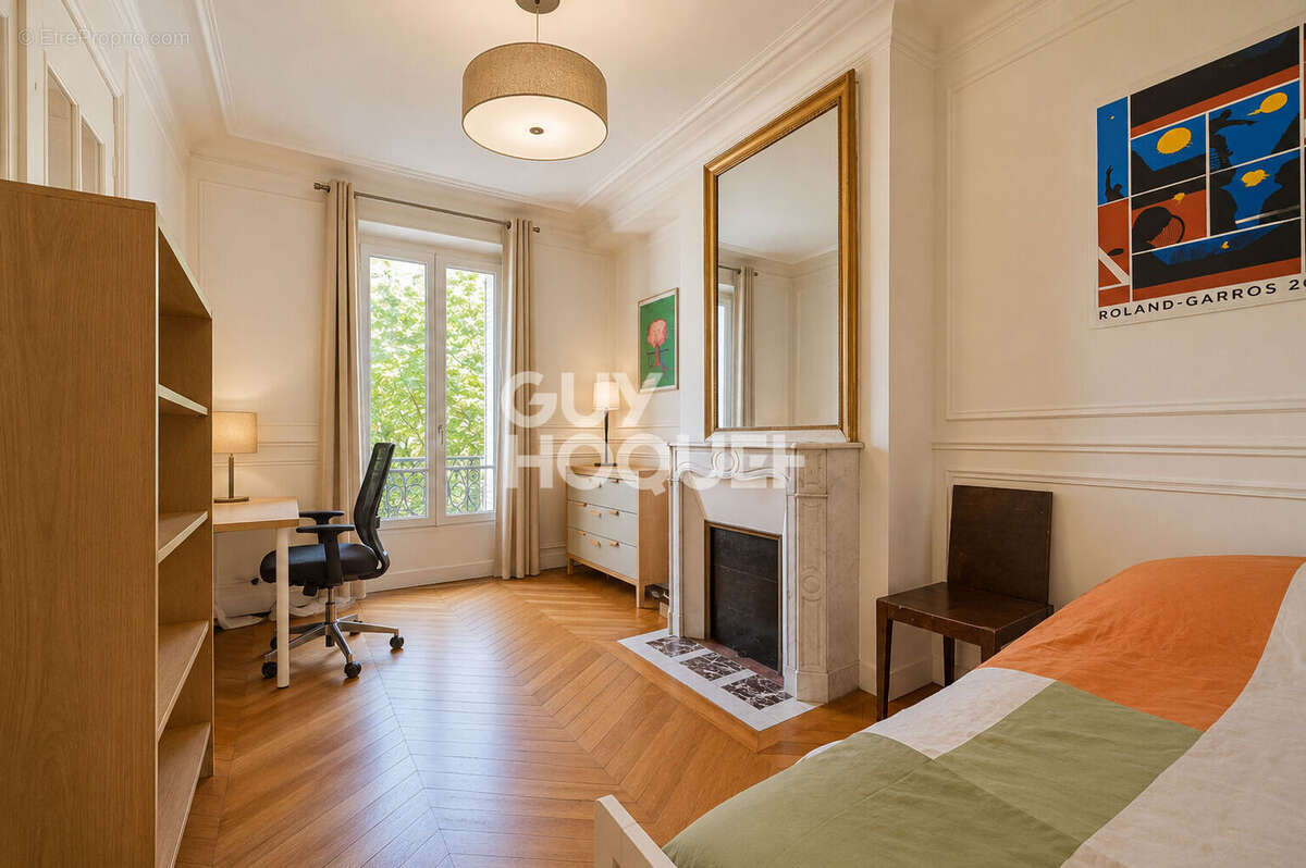 Appartement à PARIS-12E