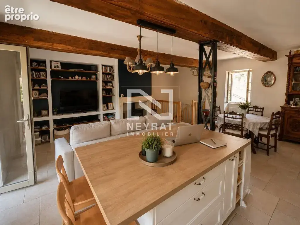 Maison de caractère en pierre avec exceptionnelle grange attenante – Un bien rare aux portes de Tournus - photo 8
