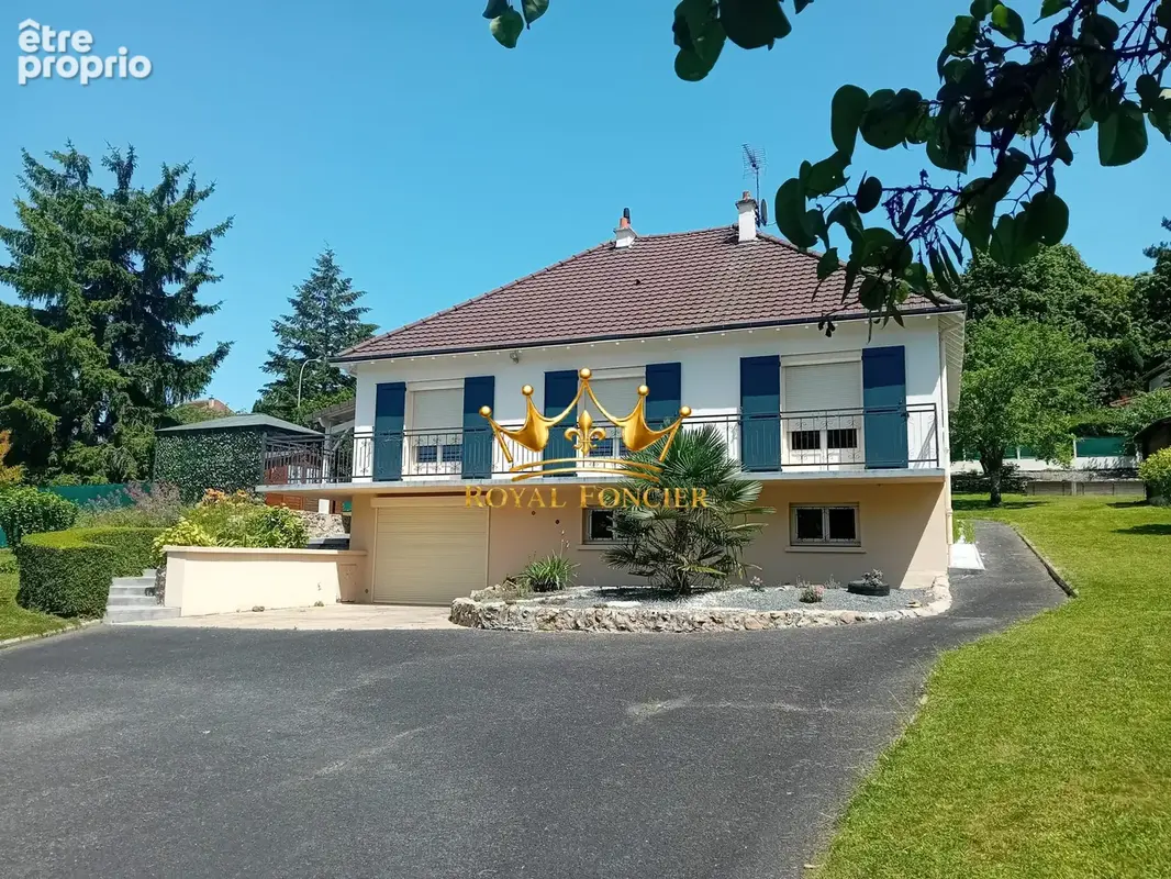 Accès au sous-sol aménagé 