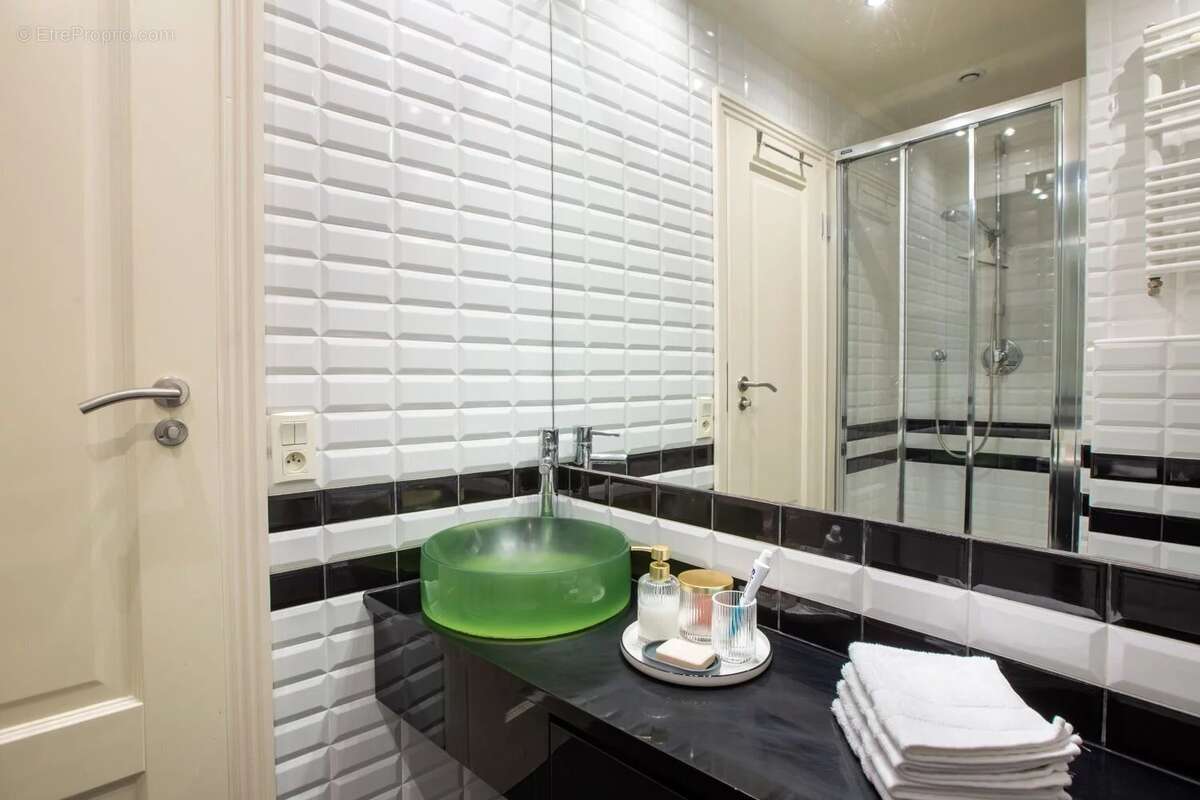 Appartement à PARIS-3E