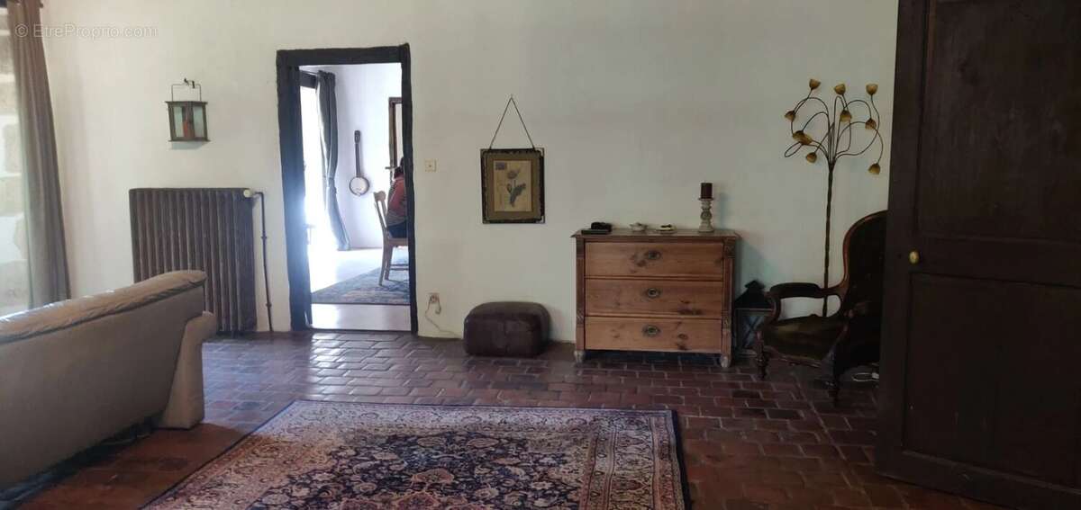Maison à RUFFEC