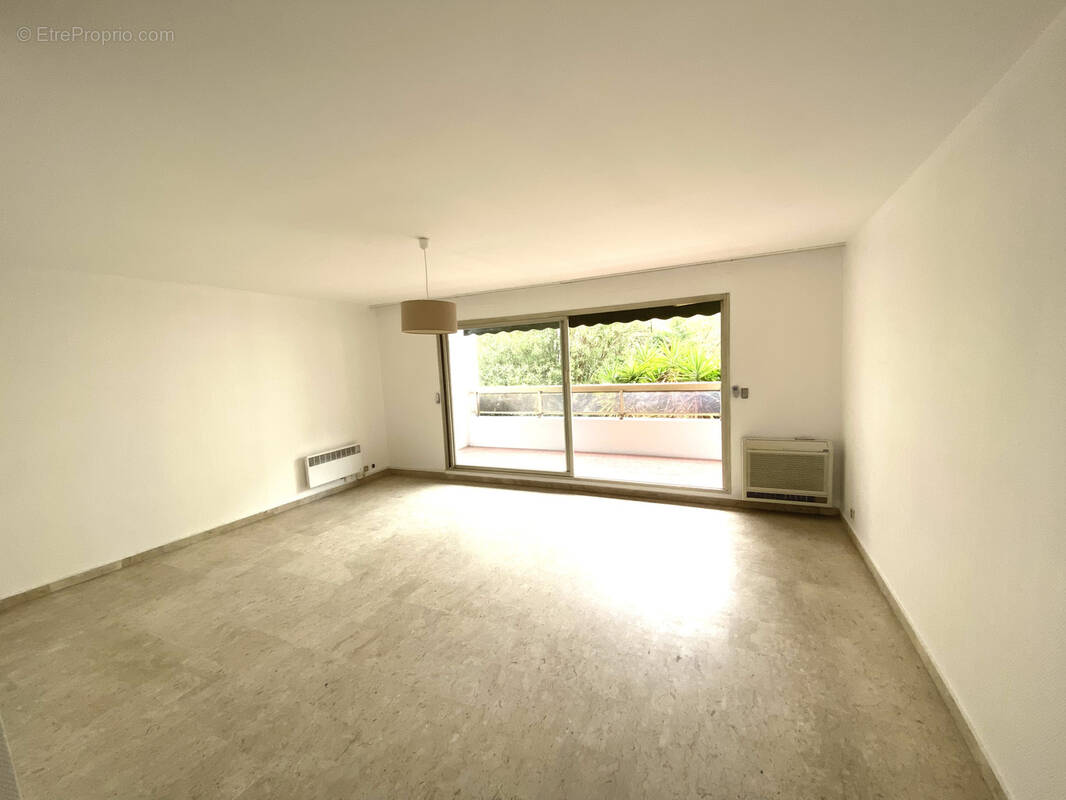 Appartement à MARSEILLE-9E