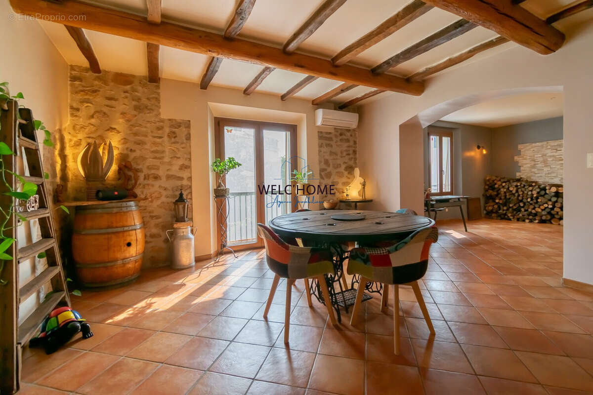 Maison à GINASSERVIS