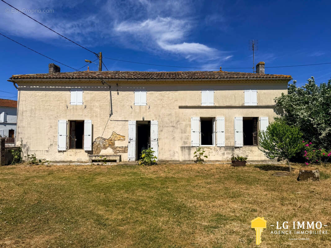 Maison à GIVREZAC
