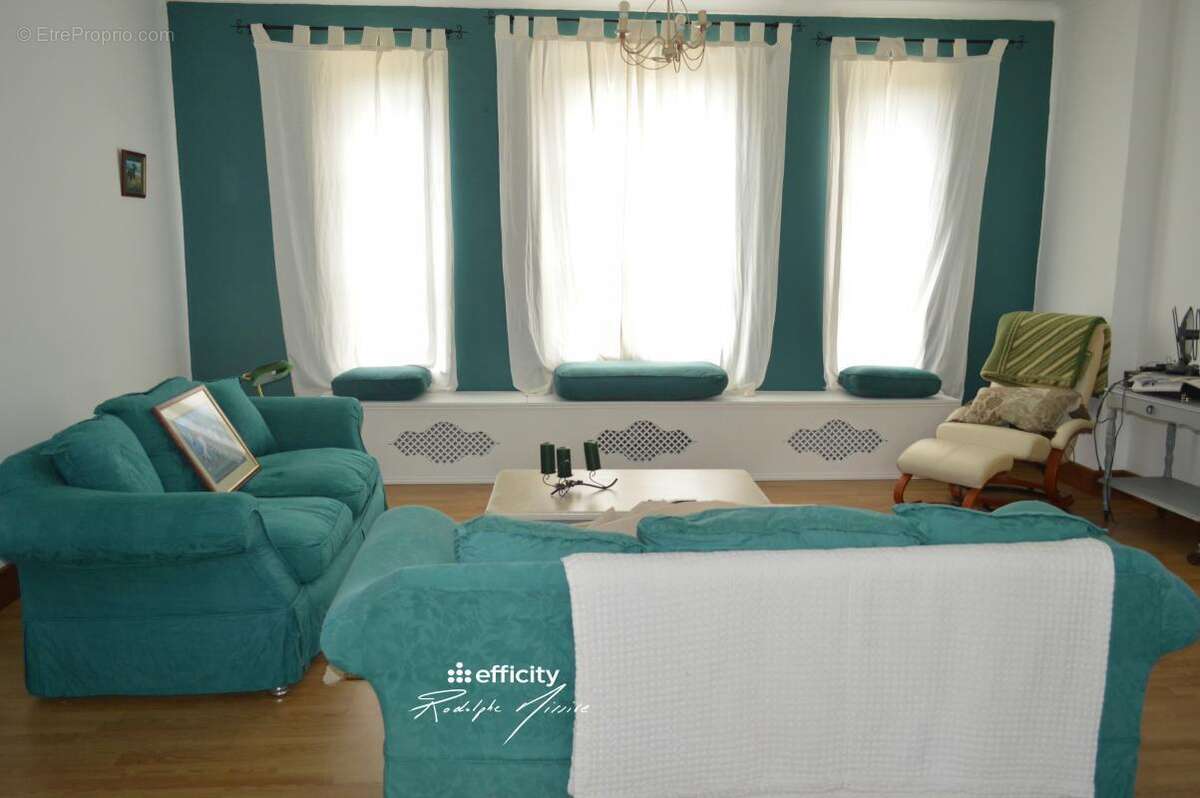 Maison à COULONGES-SUR-L&#039;AUTIZE