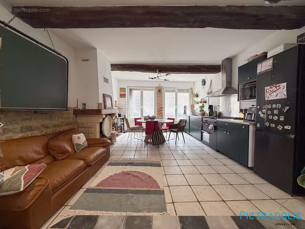 Maison 150 m² à Genay  - photo 7