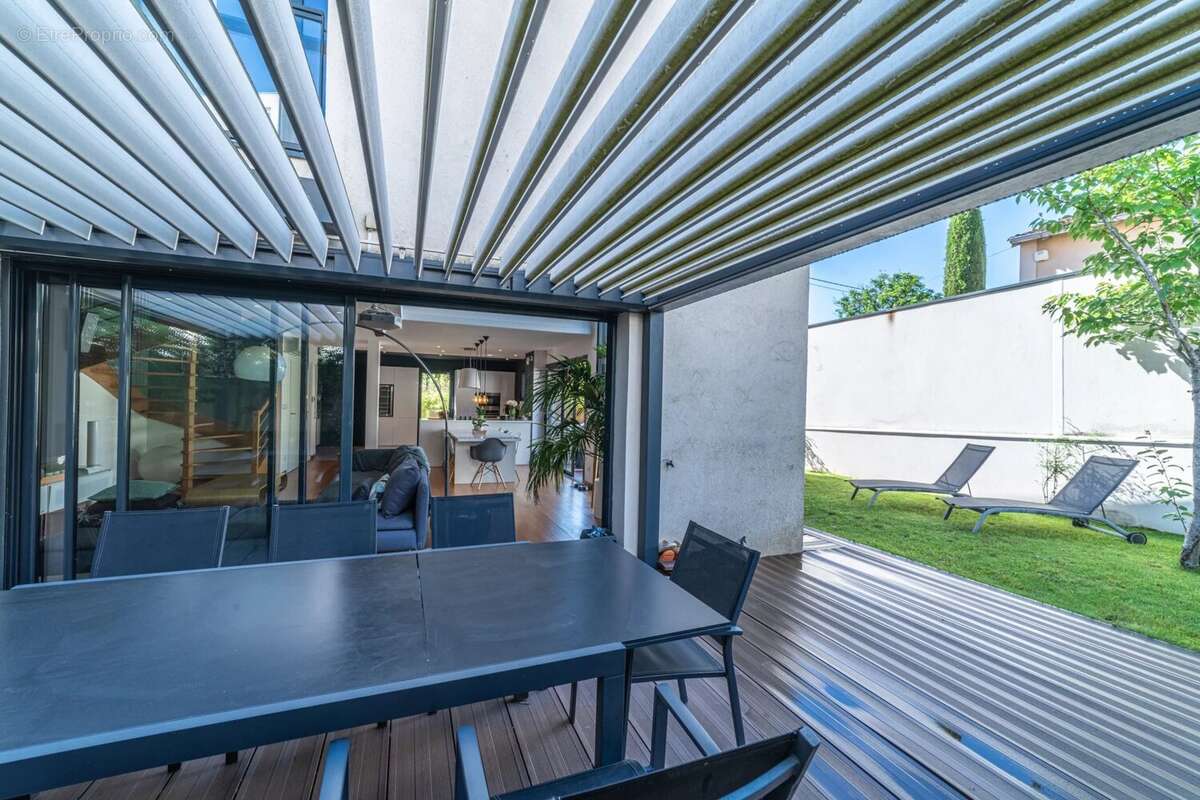 Appartement à LYON-9E