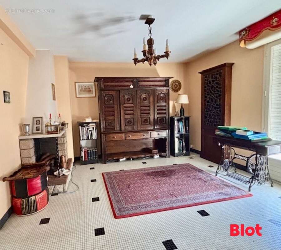 Maison 200 m² à Rennes  - photo 2