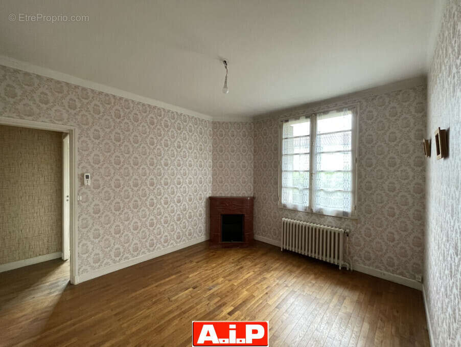 Maison à POUZAUGES