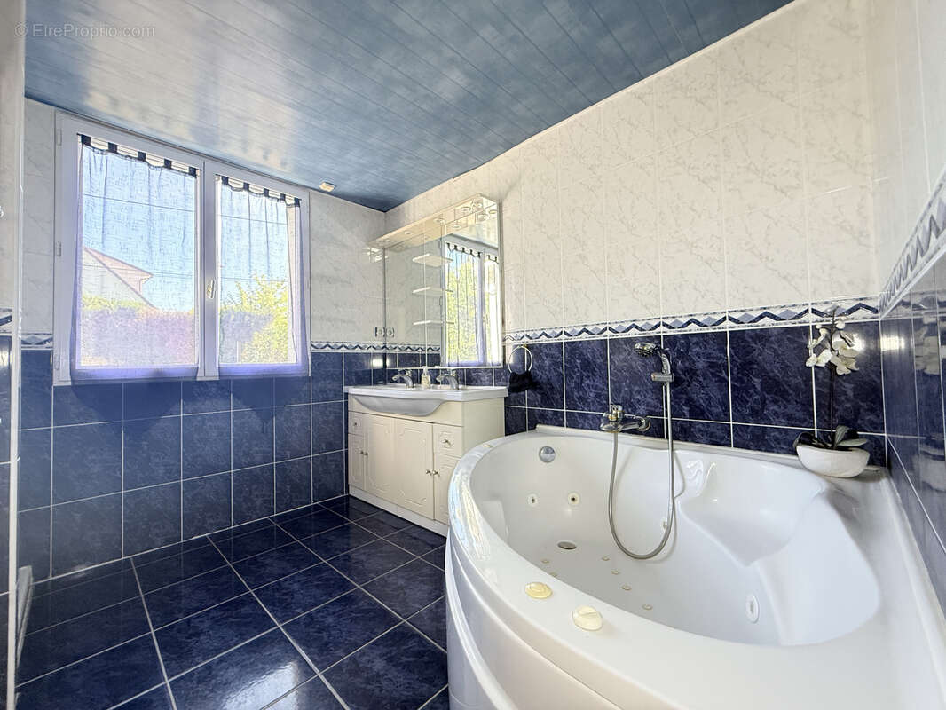 Maison à RUEIL-MALMAISON