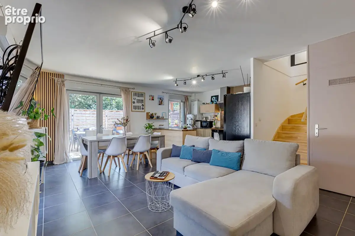 Appartement en duplex Bons En Chablais 4 pièces 78.32 m² - photo 2