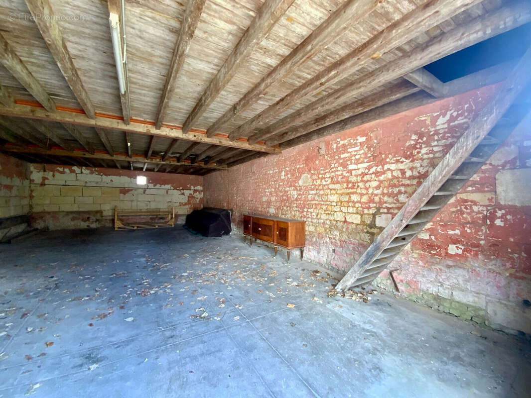 Appartement à SAINT-GENIS-DE-SAINTONGE